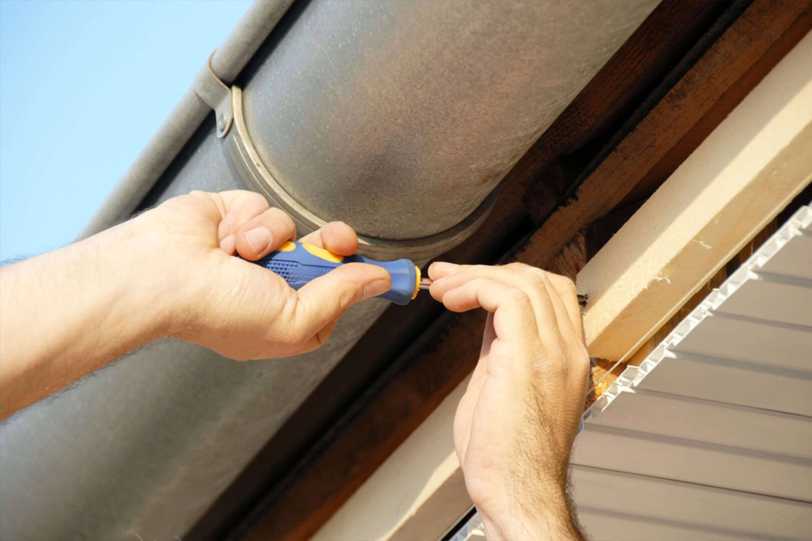 APR Garage Doors LLC