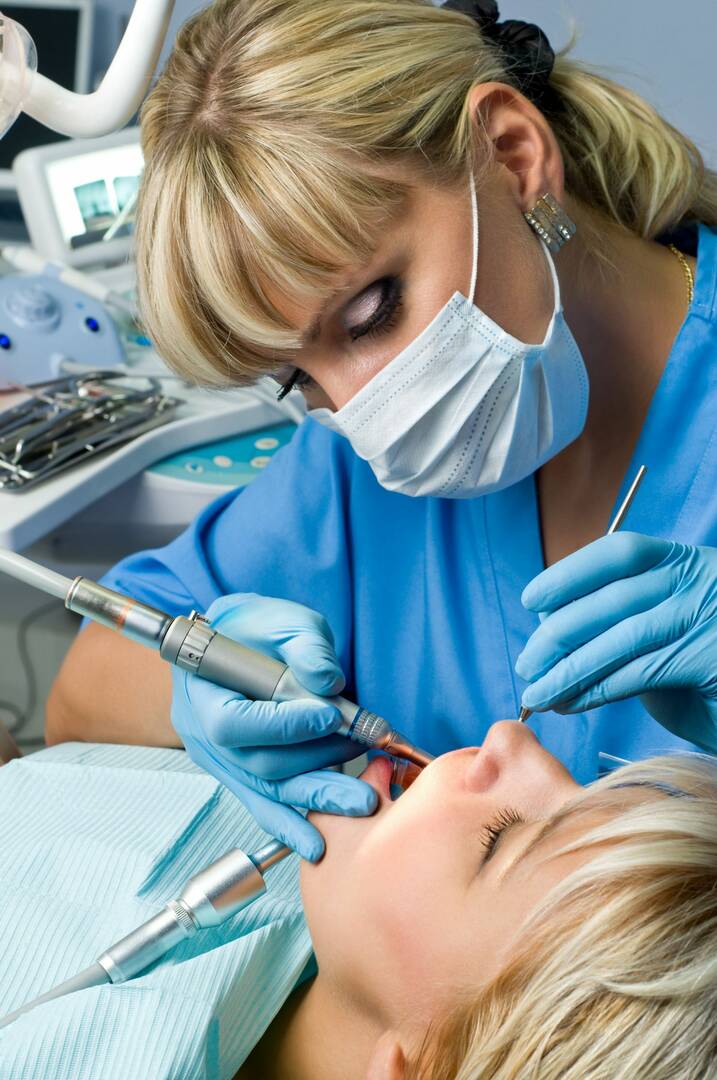 Carolyn Bronke, DDS